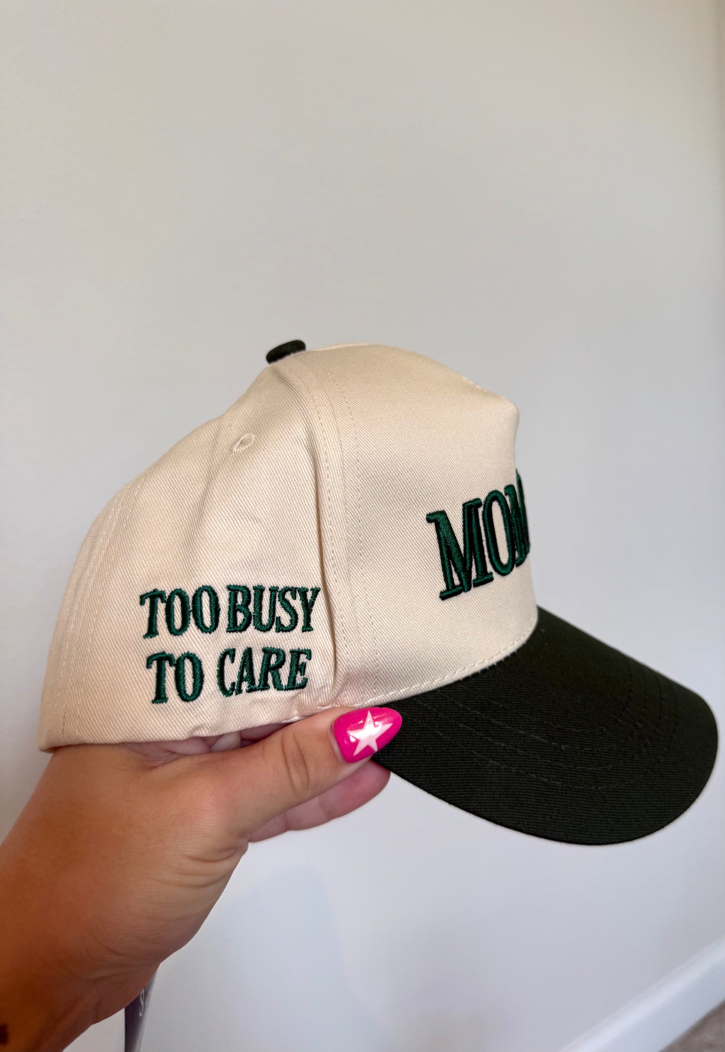Green Mommin’ Hat