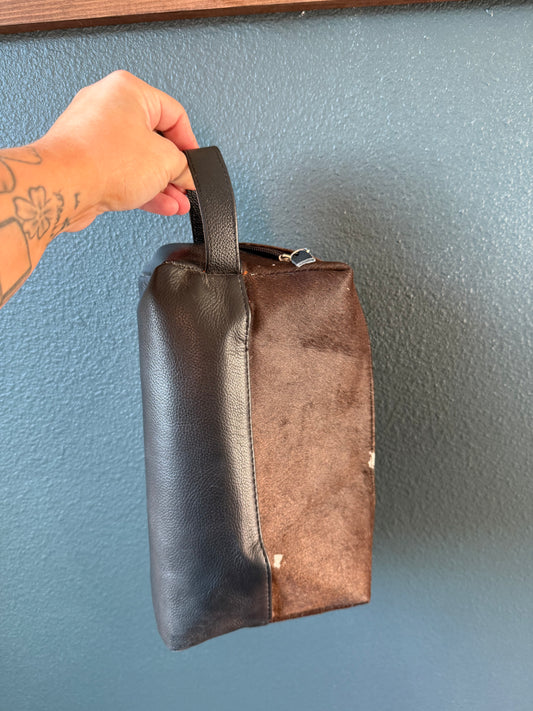 Cowhide & Leather Mens Toiletry Bag